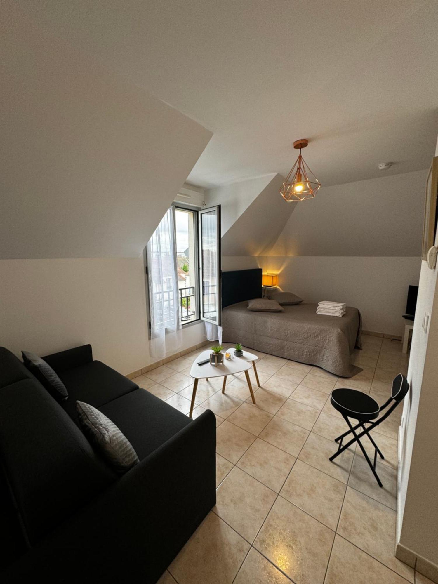 Ferienwohnung Le Studio Du 72 Bussy-Saint-Georges Exterior foto