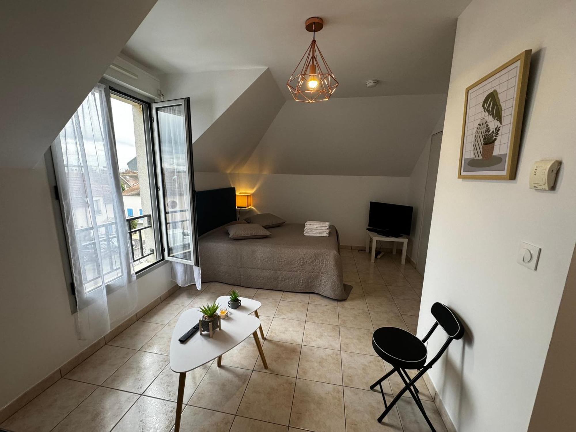 Ferienwohnung Le Studio Du 72 Bussy-Saint-Georges Exterior foto